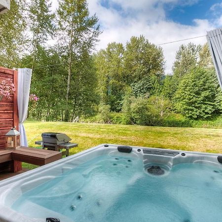 Moon River Suites #1 North Bend Buitenkant foto