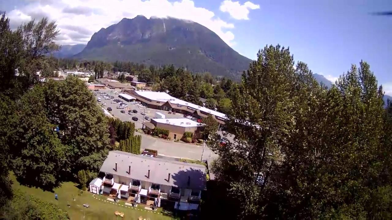 Moon River Suites #1 North Bend Buitenkant foto