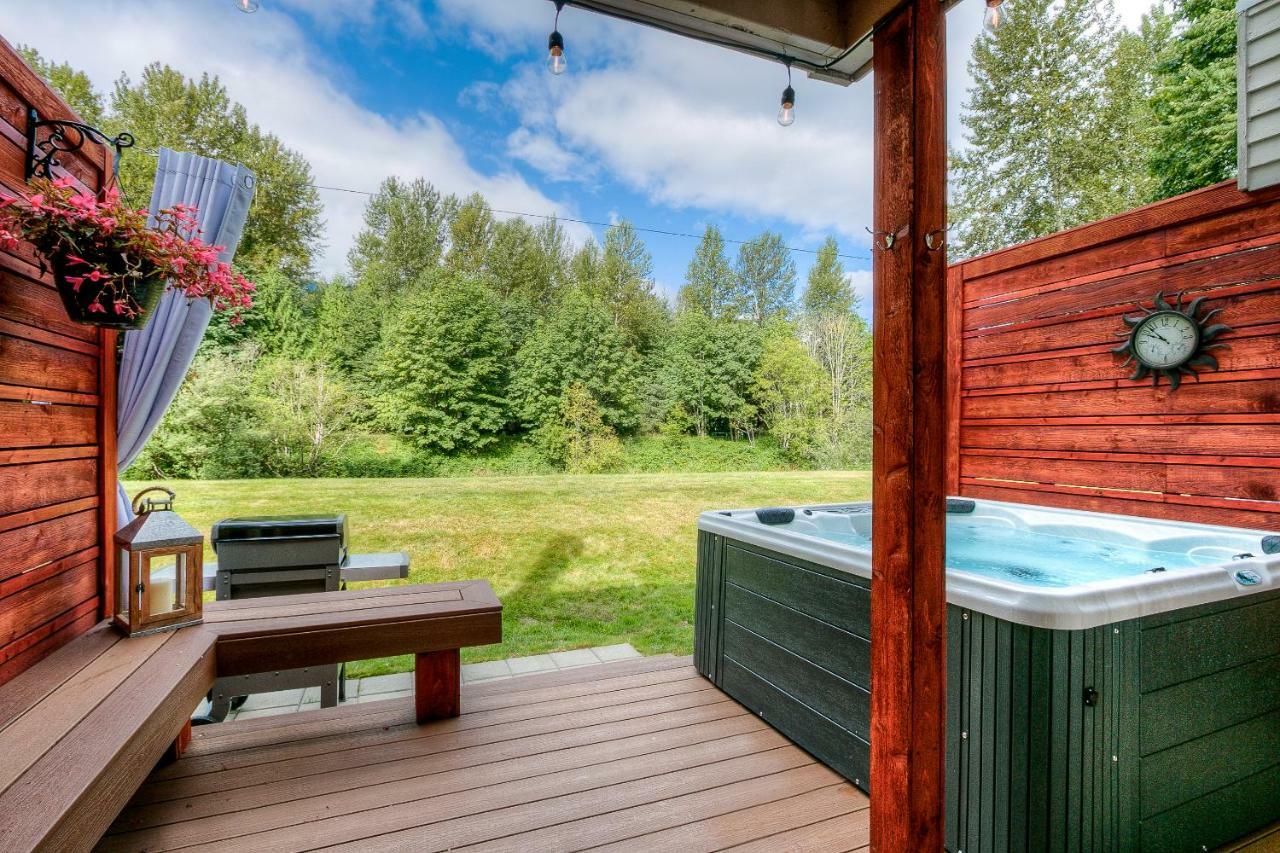 Moon River Suites #1 North Bend Buitenkant foto