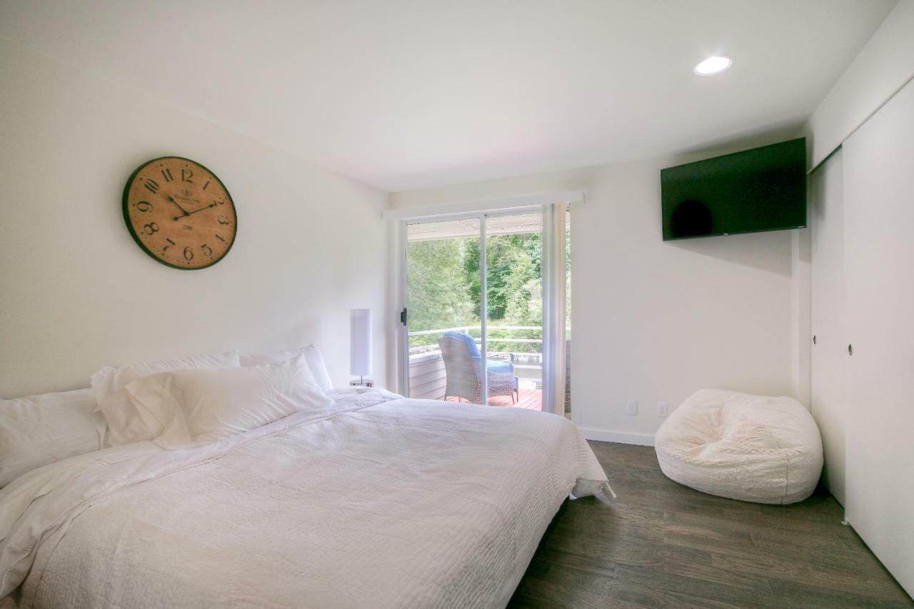 Moon River Suites #1 North Bend Buitenkant foto