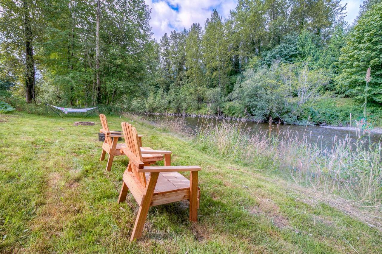 Moon River Suites #1 North Bend Buitenkant foto